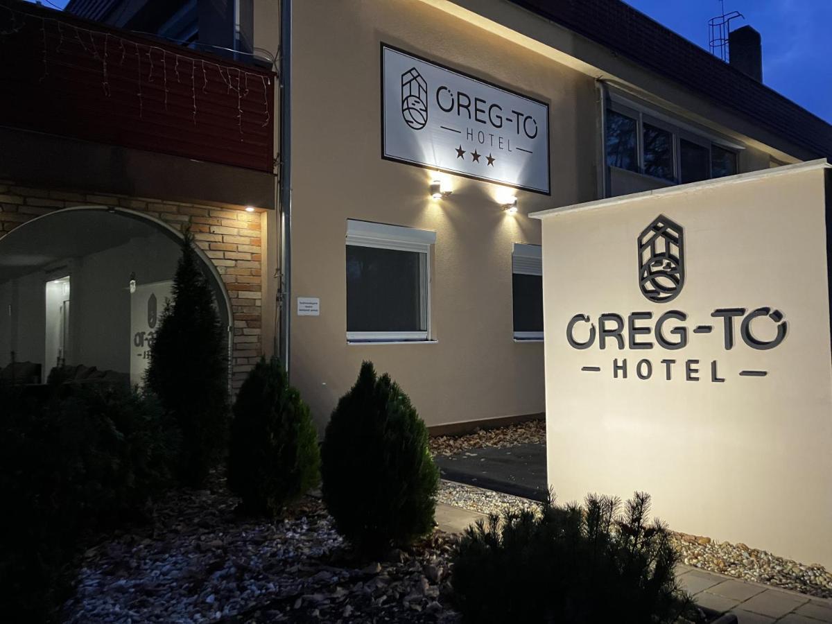 Oereg-To Youth Hostel Tata Εξωτερικό φωτογραφία